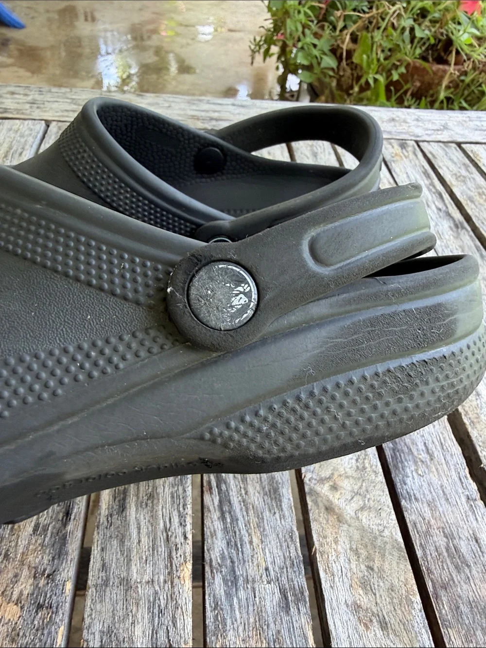 CROCS Classic Clog in Black